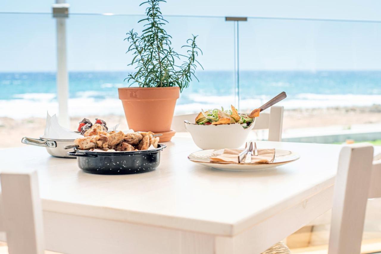 Piere Anne Beach Hotel アヤナパ エクステリア 写真
