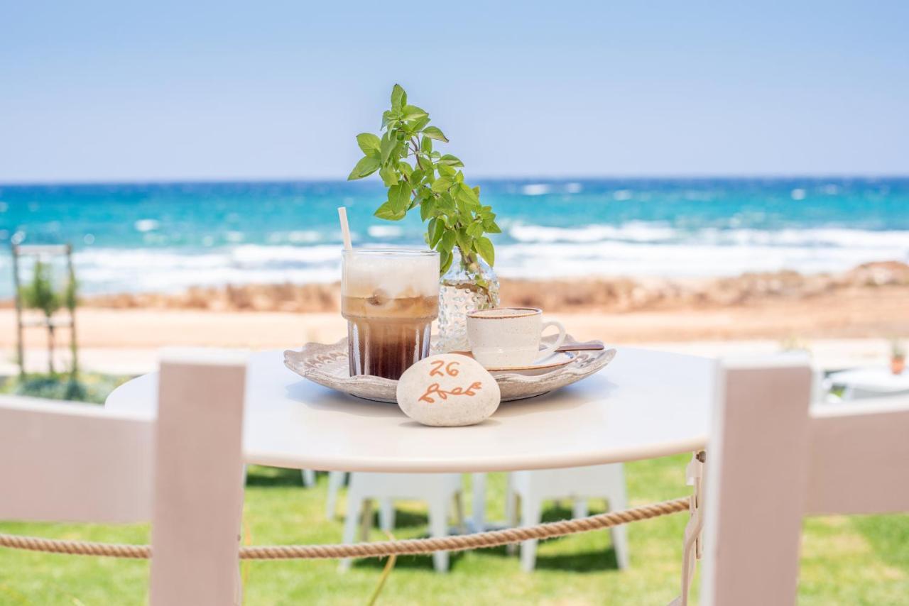 Piere Anne Beach Hotel アヤナパ エクステリア 写真