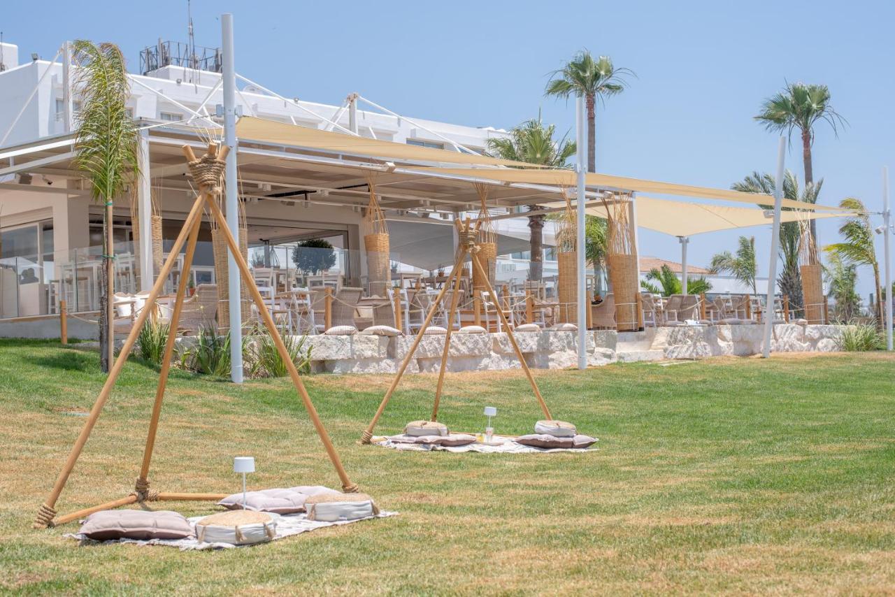 Piere Anne Beach Hotel アヤナパ エクステリア 写真
